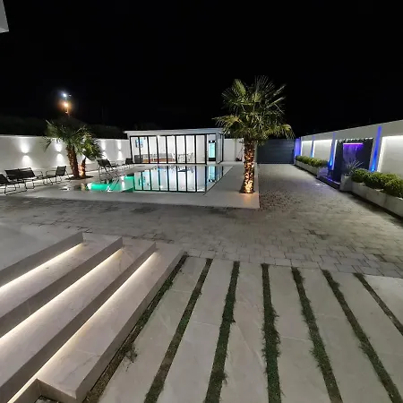Villa Lt Luxury *