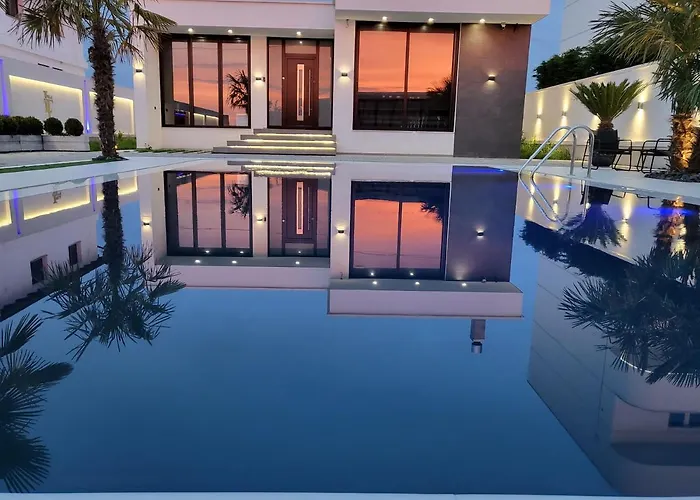 Lt Luxury וילה Rrushkull (Durres)