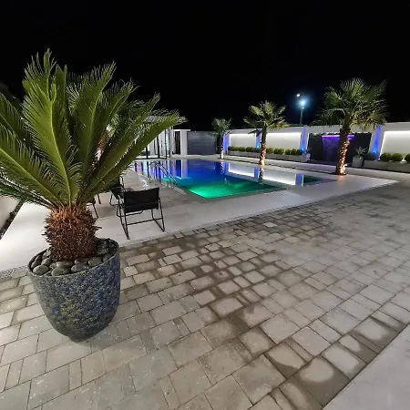 ヴィラ Lt Luxury Rrushkull (Durres)