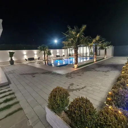 Lt Luxury Villa Rrushkull (Durres)