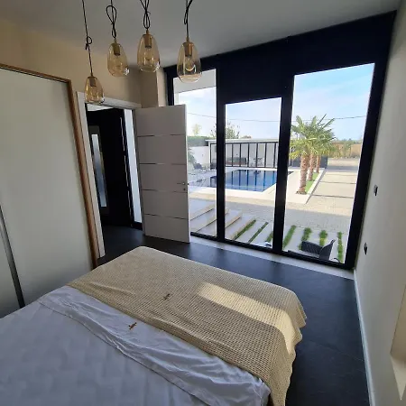Villa Lt Luxury *
