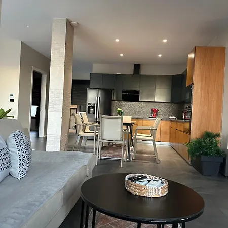 Lt Luxury * Rrushkull (Durres)